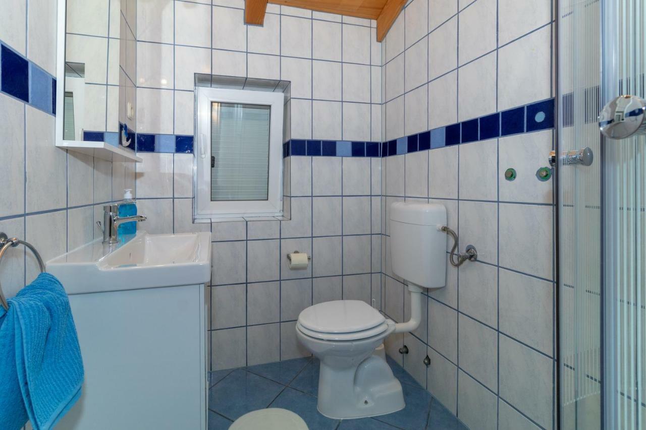 Guest House Otto Punat Exterior photo